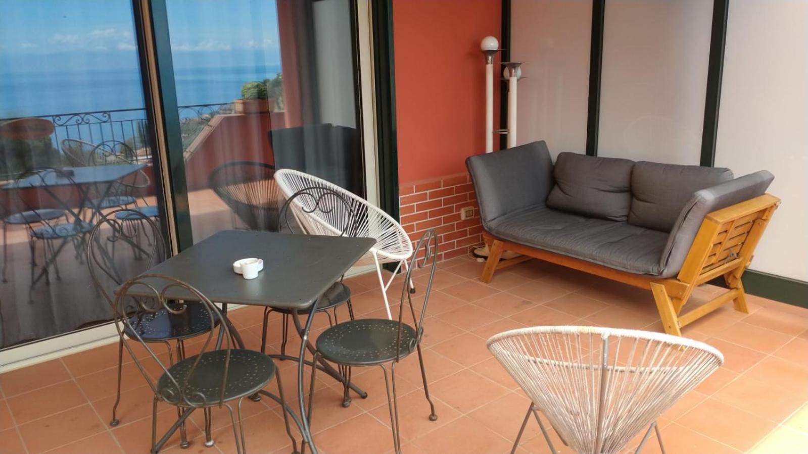 Villa Vittorio - Splendid Panoramic Sea View Terrace Таормина Екстериор снимка